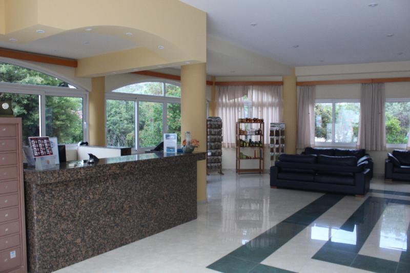 Tivoli Hotel Faliraki Buitenkant foto